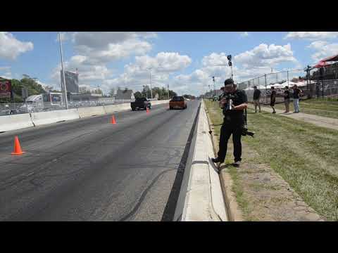 Hellcat Dakota Versus 392 Dakota at Roadkill Nights 2019
