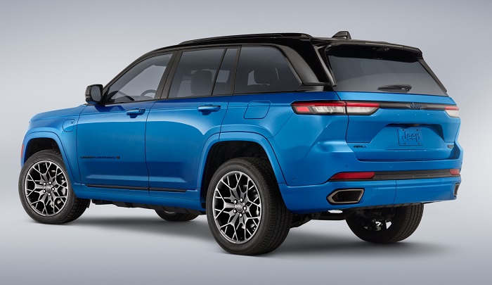 New Jeep® Grand Cherokee High Altitude 4xe in Hydro Blue