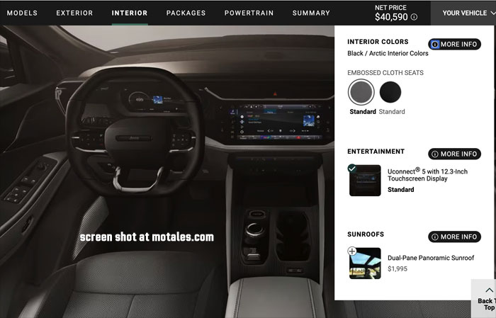 Cherokee Laredo interior in Arctic